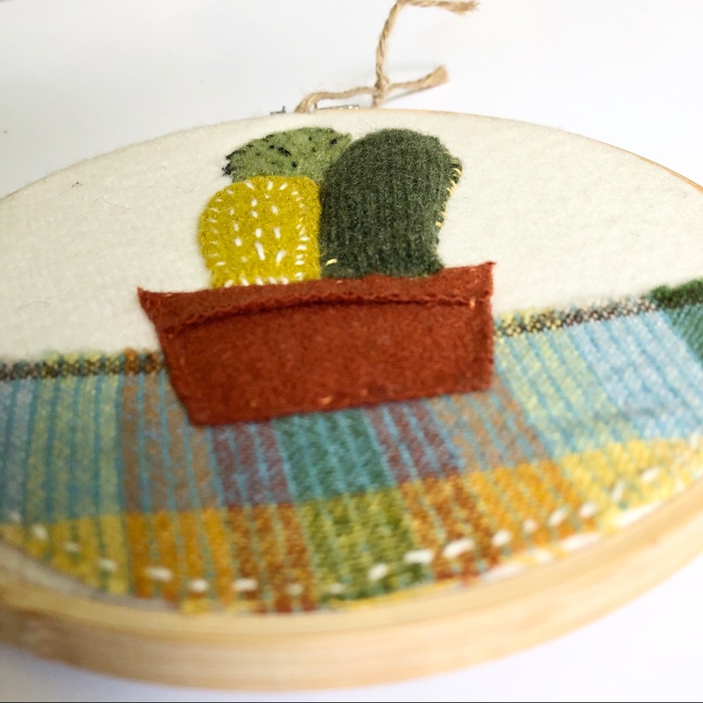 Handcrafted | Felted Wool Cactus Hoop Art 🌵 - Picture 5 of 6